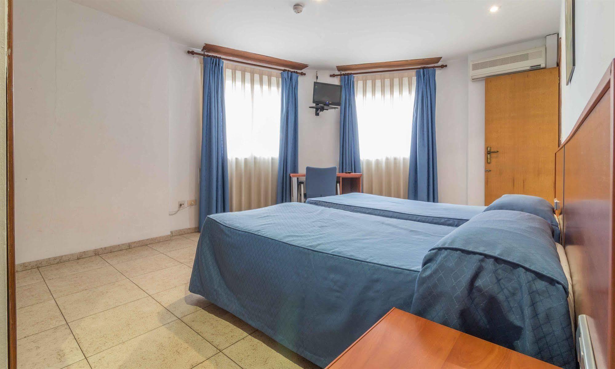 Hotel Reig Pego Exterior photo